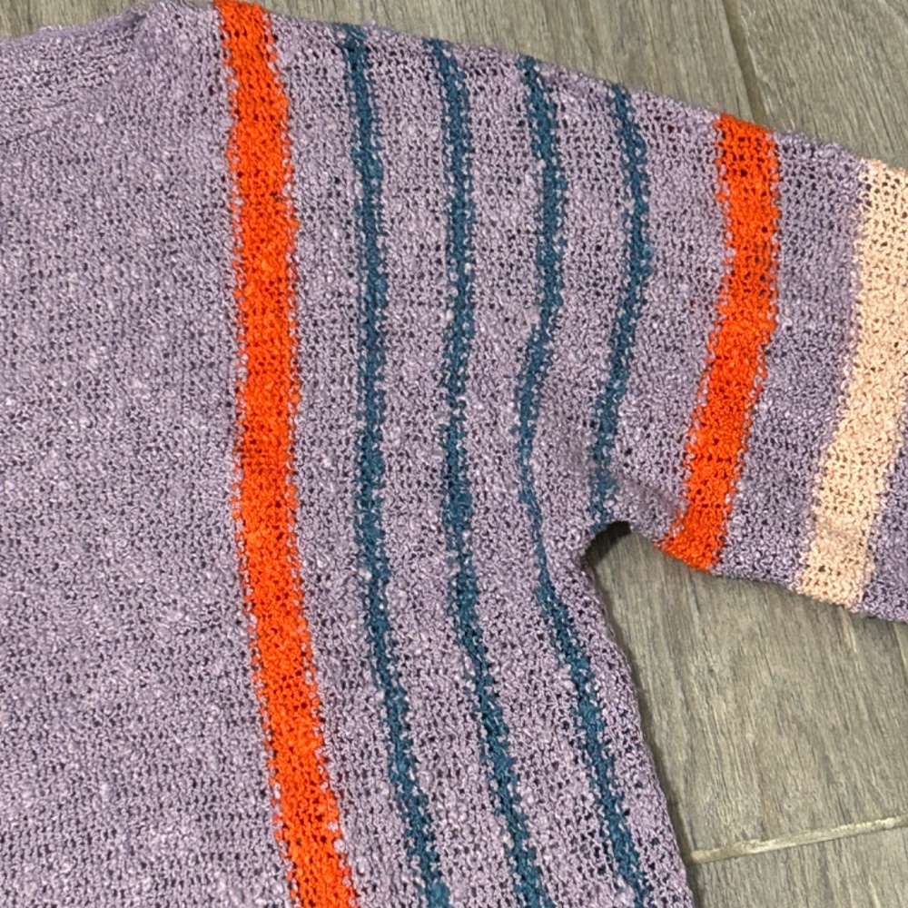 LIKE NEW! Women's Lavender Knit Sweater-3/4 Sleeve - SMALL - Picture 3 of 8